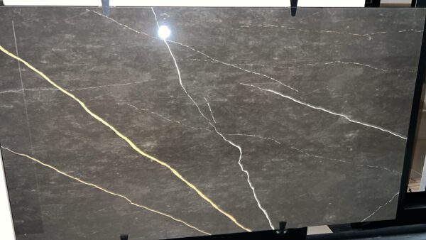 PORCELLANICO IMPERIAL PISO PARED DE 1.16X0.61 PULIDOS RECTIFICADO